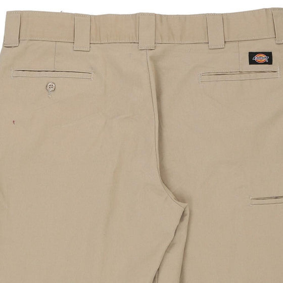 Vintage beige Dickies Shorts - mens 40" waist