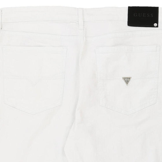 Vintage white Guess Shorts - mens 37" waist