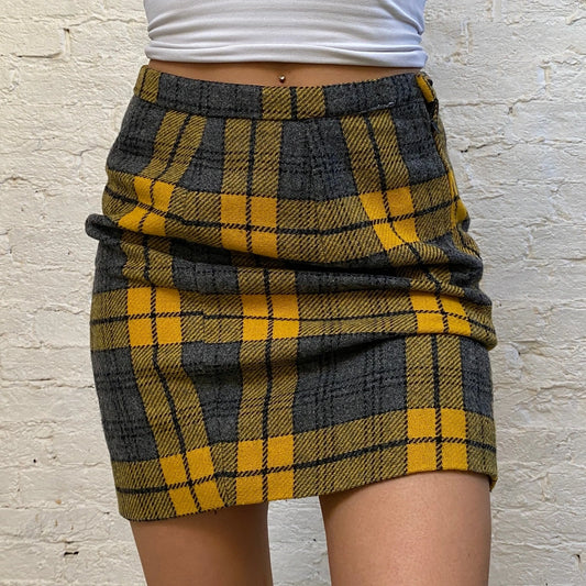 Vintage yellow Unbranded Mini Skirt - womens 27" waist