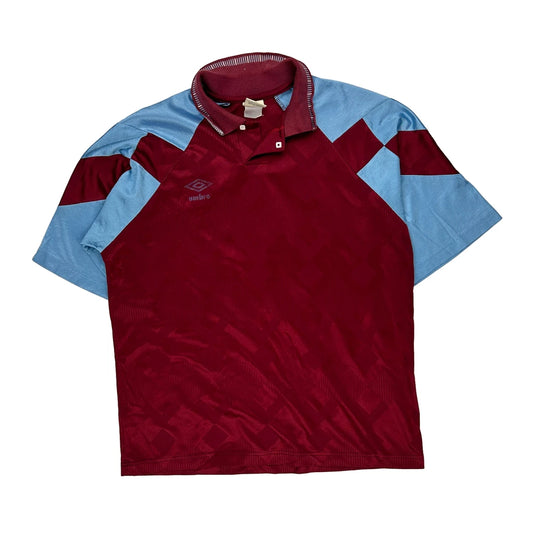 Number 4 Umbro Football Shirt - Large Burgundy Polyester
