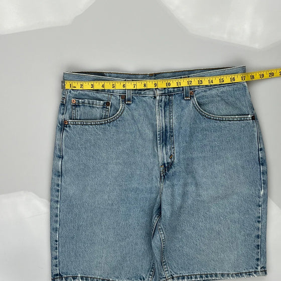 505 Levis Denim Shorts - 34W 9L Light Wash Cotton