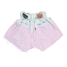  Gisar Levis Shorts - 20W UK 2 Pink Cotton - Thrifted.com