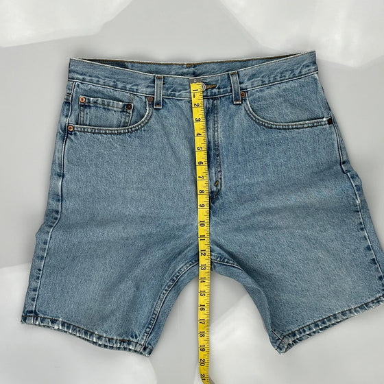 505 Levis Denim Shorts - 34W 9L Light Wash Cotton