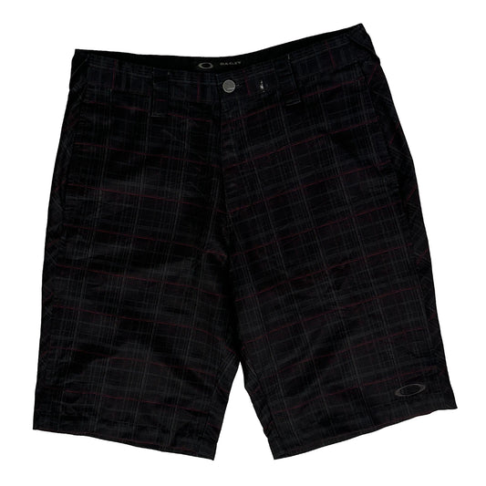 Oakley Checked Shorts - 32W 11L Black Cotton
