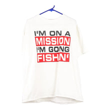  Vintage white Fishing Basics T-Shirt - mens x-large