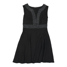  Imperial Midi A-Line Dress - Medium Black Polyester Blend - Thrifted.com