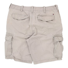  Vintage beige Tommy Hilfiger Cargo Shorts - mens 36" waist
