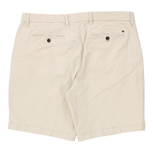  Vintage beige Tommy Hilfiger Chino Shorts - mens 37" waist