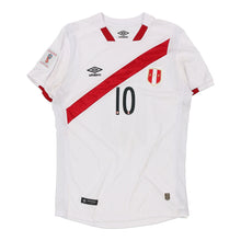  Vintage white Peru  Umbro Football Shirt - mens medium