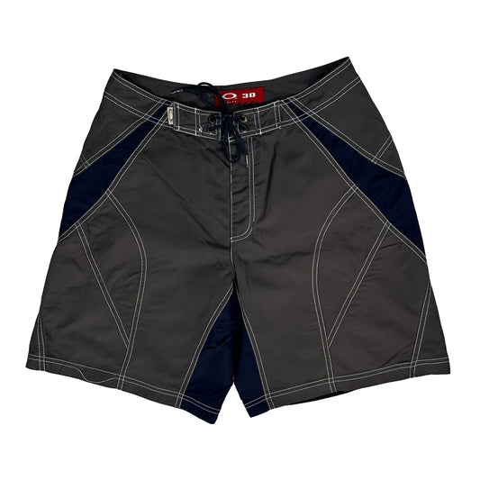 Vintage Oakley Contrast Stitch Cargo Shorts - 30W 9L Grey Polyester
