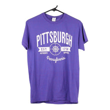  Vintage purple Pittsburgh, Pennsylvania Gildan T-Shirt - womens small