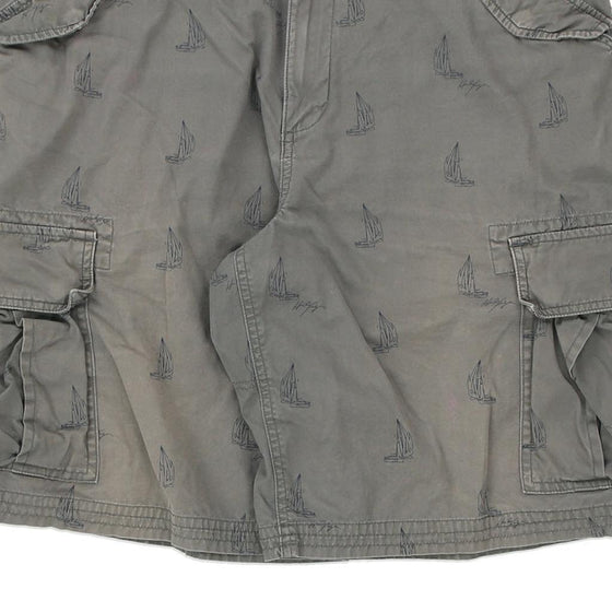 Vintage grey Tommy Hilfiger Cargo Shorts - mens 38" waist