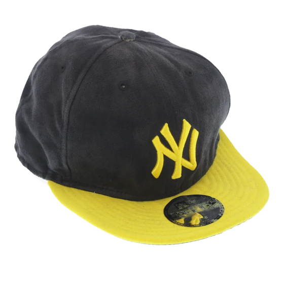 Vintage black New York Yankees New Era Cap - mens no size