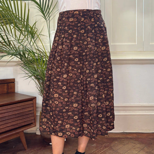 Vintage brown Unbranded Pleated Skirt - womens 26" waist