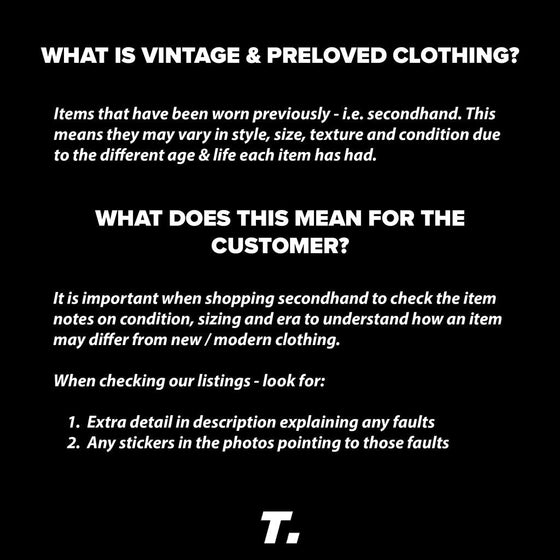 Vintage navy Tommy Hilfiger T-Shirt - mens medium