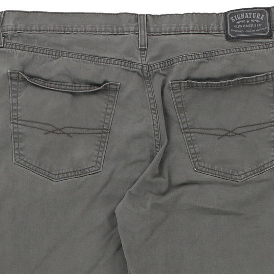 Vintage grey Levis Denim Shorts - mens 39" waist