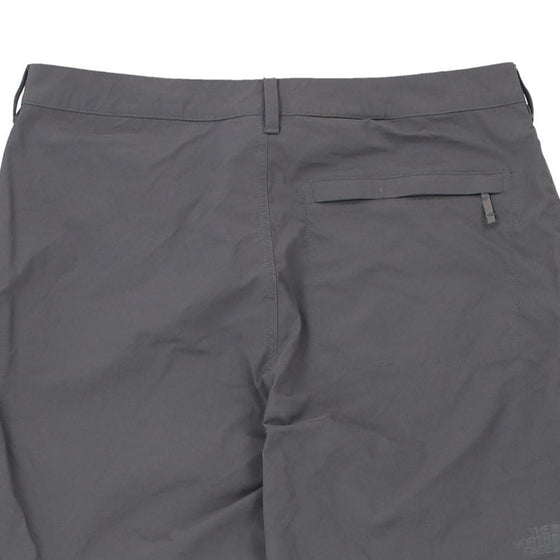 Vintage grey The North Face Shorts - mens 36" waist