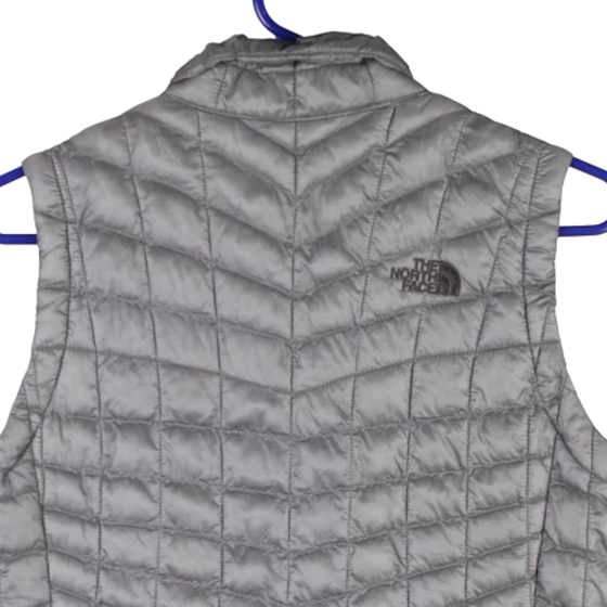The North Face Gilet - Small Grey Nylon - Thrifted.com