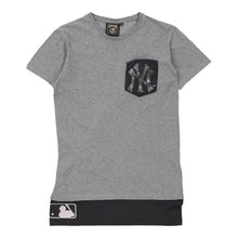 Vintage New York Yankees Cooperstown T-Shirt - Small Grey Cotton t-shirt Cooperstown   